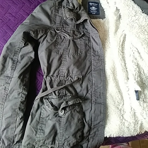 Jacket - Picture 3 of 3